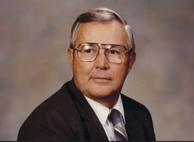 1978 — Thomas Given becomes President of Ferguson Construction.
